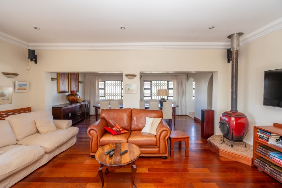 7 Bedroom Property for Sale in Myburgh Park Western Cape